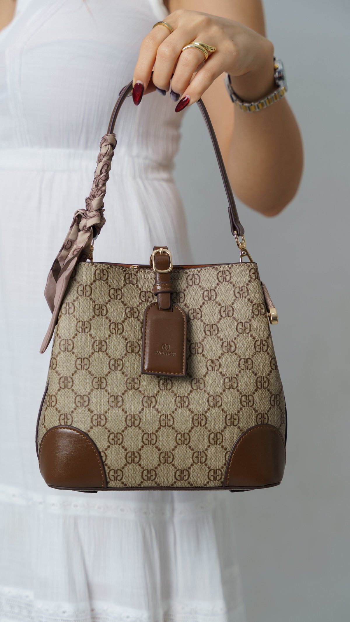 Sac à main avec détail foulard - Manuella